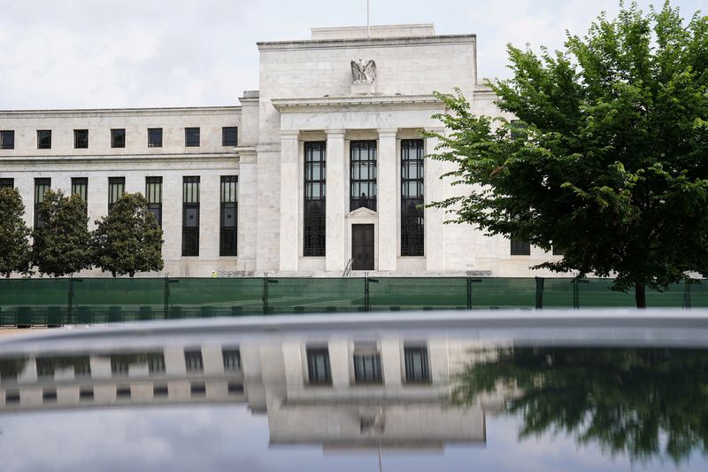 Fed tăng lãi suất thêm 0,75%